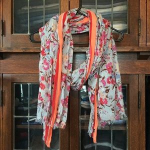 GAP Lightweight Floral Scarf